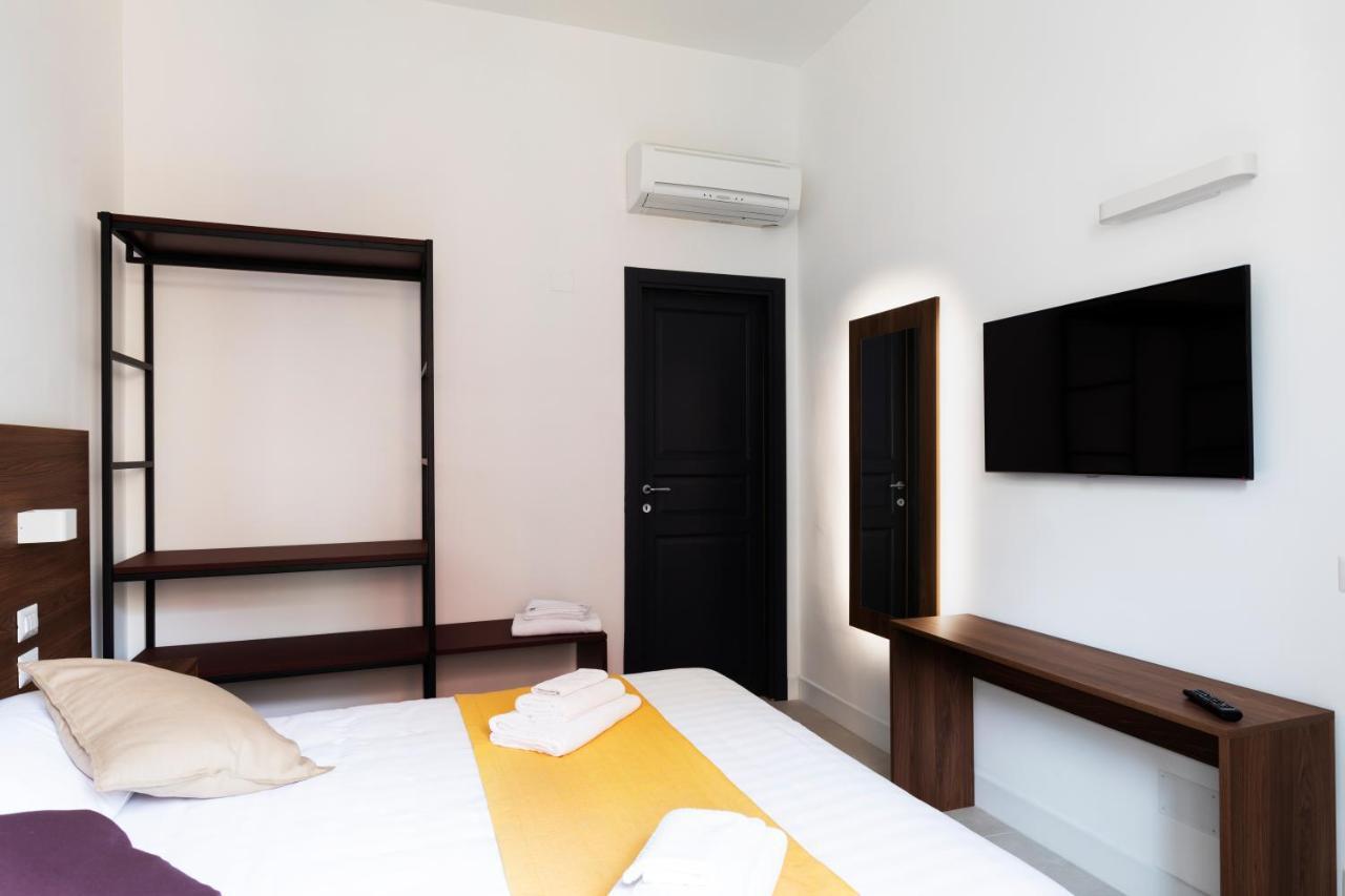 Acate81 Lifestyle Apartment Napoli Bagian luar foto