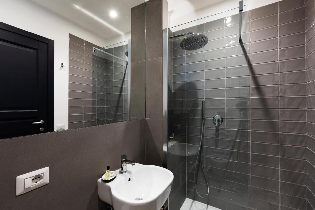 Acate81 Lifestyle Apartment Napoli Bagian luar foto