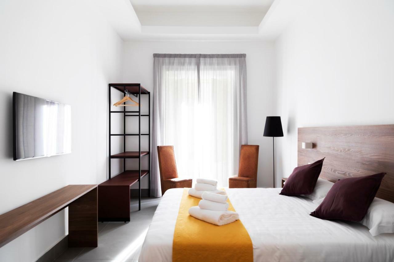 Acate81 Lifestyle Apartment Napoli Bagian luar foto